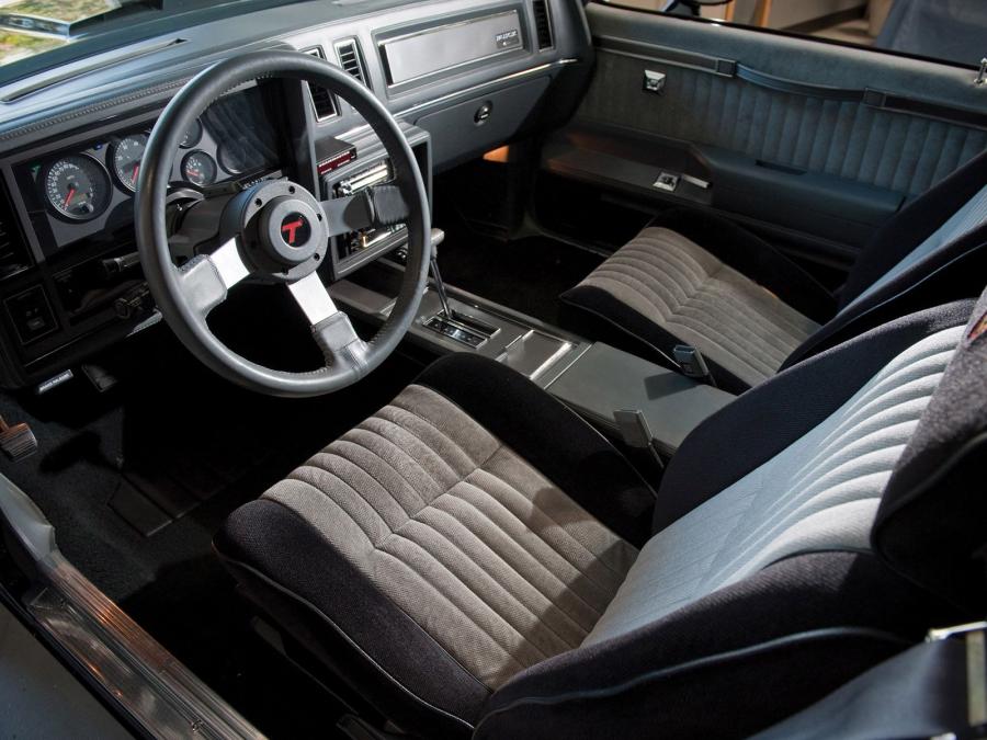  Buick Grand National 1982 года  (фото 3 из 9)